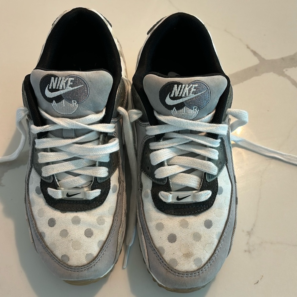 Nike Air Max 90 NRG Polka Dot Summit White Grey Fog M 6.5 W 8.5 lightly used